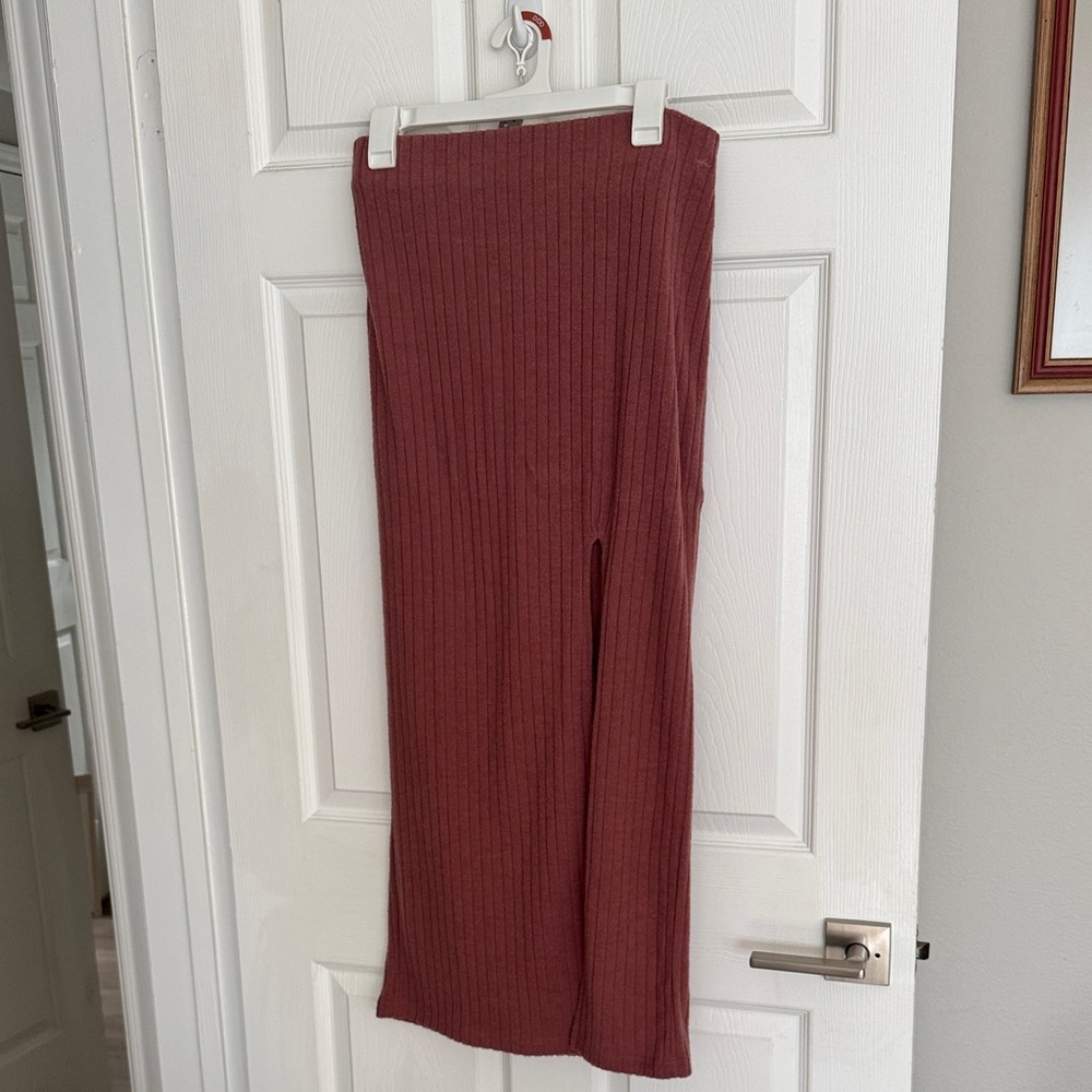 Urban Outfitters Elegant Ribbed Mauve Skirt